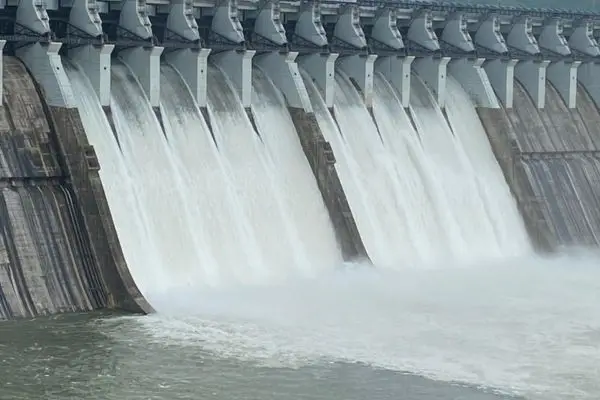 dam view statue of unity