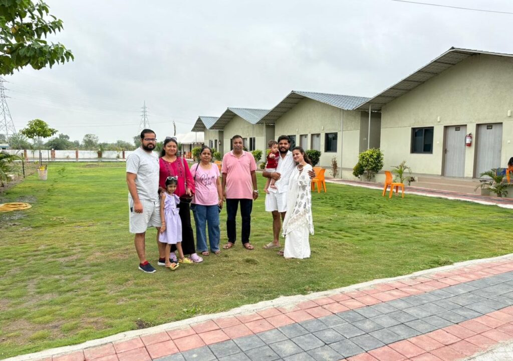 stay near statue of Unity Garden at Unity Sunrise Resort